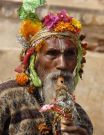 Indie: mczyzna z fletem