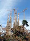 Sagrada Familia - sztandarowe dzieo Gaudiego znajduje si w ciglej budowie od 1882 roku.