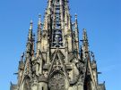 Gotycka wiea barceloskiej Katedry, ktrej historia siga XIII wieku