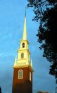 Biała kościelna wieżyczka - jedna z wizytówek Nowej Anglii